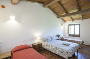 Yoga Farm Italy–Dorm Bed