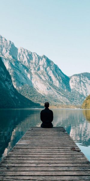 mountain-yoga-meditation-wellness-retreats